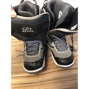 Zuma Size 6 Snowboarding Lace Up Boots Gray Black